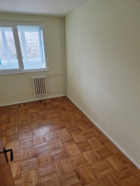 Titan, la 2 min. de metrou Nicolae Grigorescu, IOR, piata, bl. H, 4 camere