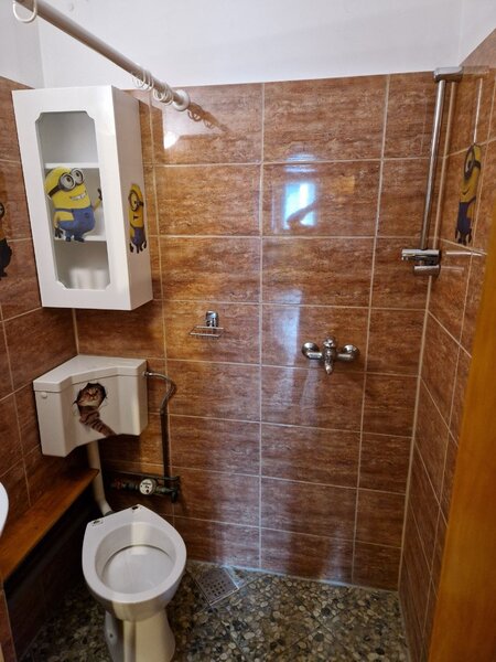 Titan, la 2 min. de metrou Nicolae Grigorescu, IOR, piata, bl. H, 4 camere